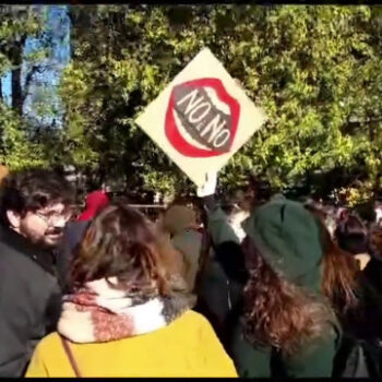 milano-scende-in-piazza-contro-la-violenza-sulle-donne