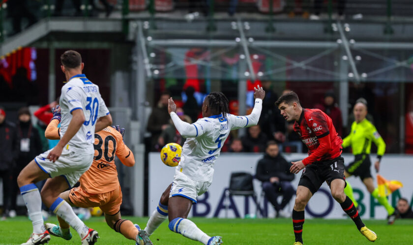 il-milan-cala-il-tris-a-san-siro:-3-1-al-frosinone