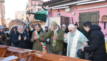 inaugurato-il-sandolo-“sciopon”-allo-squero-ex-tramontin