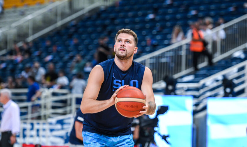 doncic-nella-storia-nba,-50-punti-e-vittoria-in-casa-phoenix