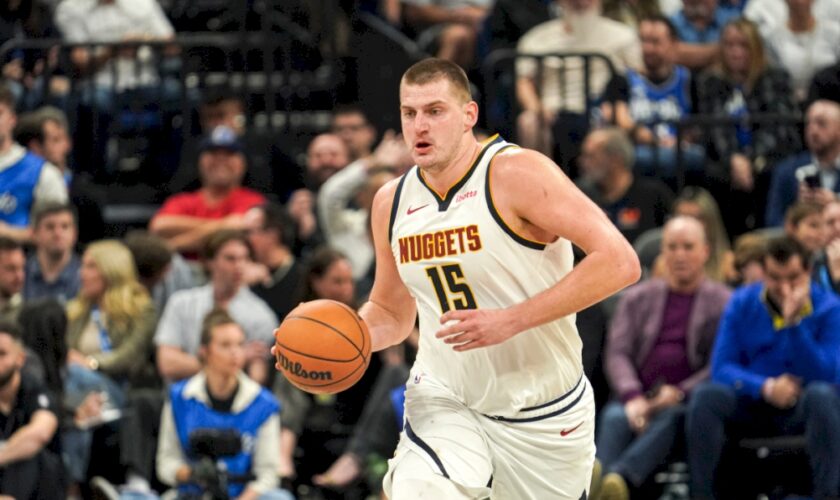 jokic-trascina-denver-e-milwaukee-va-ko,-jazz-travolti