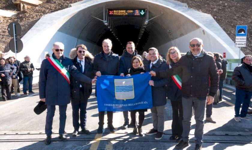 inaugurato-6°-lotto-tito-brienza,-bardi-“felice-per-la-basilicata”