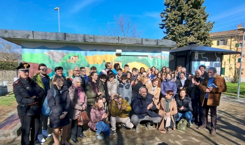 inaugurato-su-cabina-elettrica-barberino-mugello-murale-dedicato-a-mensi