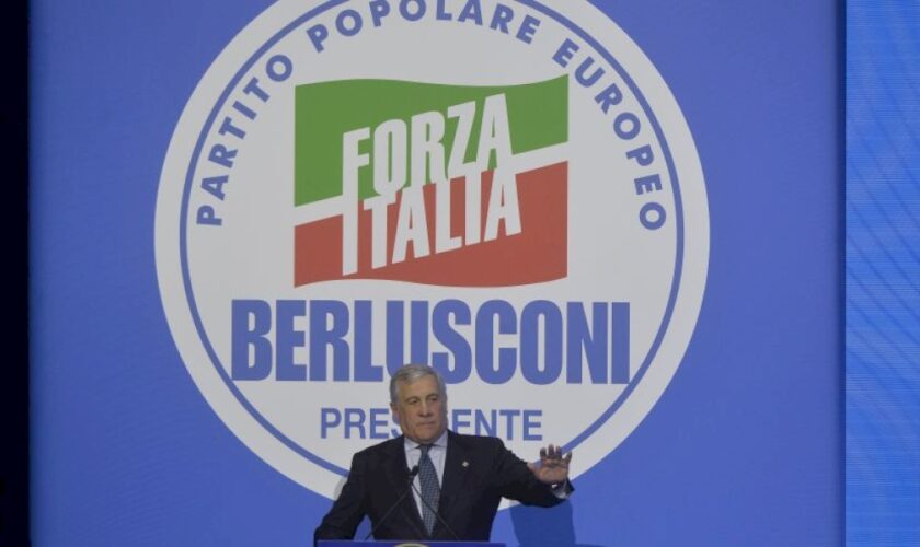 forza-italia-apre-congresso-e-punta-allo-spazio-tra-meloni-e-schlein