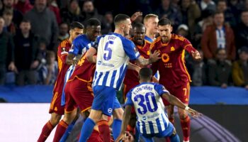 roma-ai-quarti-di-europa-league,-al-brighton-non-basta-l’1-0