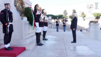 mattarella-all’altare-della-patria-per-giornata-dell’unita-nazionale