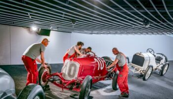 torna-su-strada-la-mercedes-benz-che-partecipo-alla-targa-florio-1924