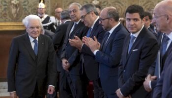 standing-ovation-per-mattarella-al-congresso-dell’anm-a-palermo