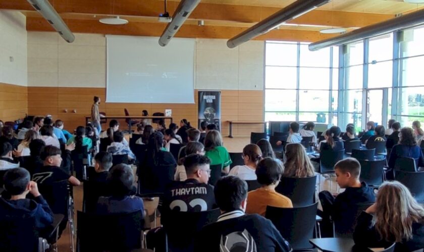 “materia-viva”-incontra-legambiente,-a-lezione-con-studenti-universitari