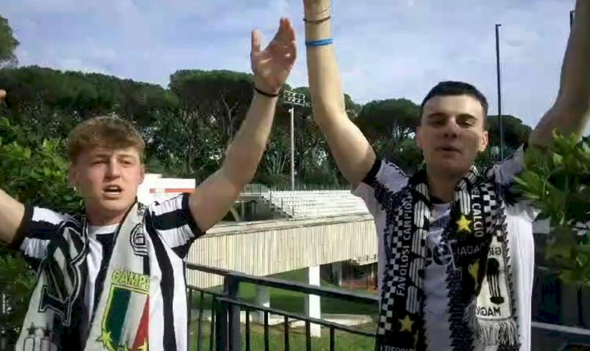 scatenati-e-‘mai-stanchi’,-due-ragazzi-bianconeri-ballano-al-foro