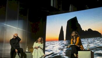 sea-beyond-a-new-york,-enzo-barracco-con-prada-e-unesco-per-salvare-mare