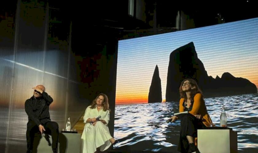 sea-beyond-a-new-york,-enzo-barracco-con-prada-e-unesco-per-salvare-mare