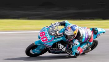 alonso-vince-gp-d’italia-in-moto3,-incidente-tra-farioli-e-zurutuza