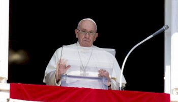 papa-francesco-“cessi-escalation-guerre,-ora-il-dialogo-e-la-trattativa”