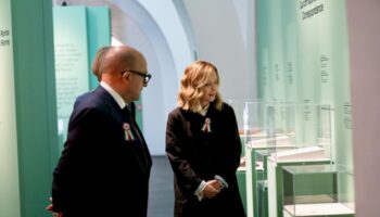 2-giugno,-premier-meloni-visita-mostra-su-mazzini-al-vittoriano-col-ministro-sangiuliano